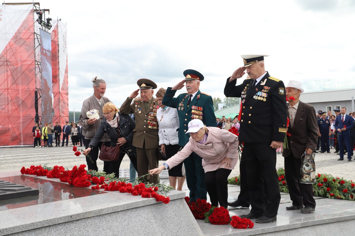 Памятник строителям безмолвных рубежей. Мемориал Сурский рубеж Чувашия. Байгулово мемориал Козловский. Памятник строителям безмолвных рубежей Чувашия. Открытие мемориала Сурский рубеж Козловский район.